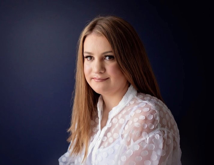 Young woman who was born with cleft lip and palate